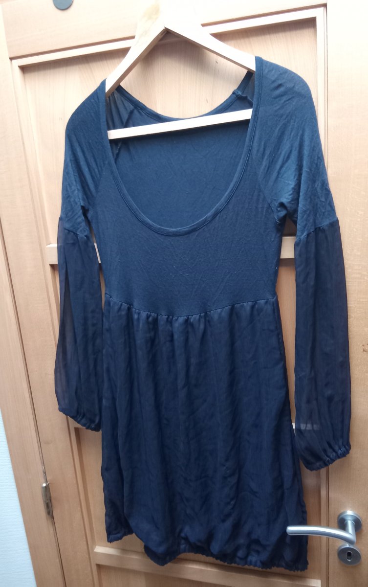Illustration de Robe medium