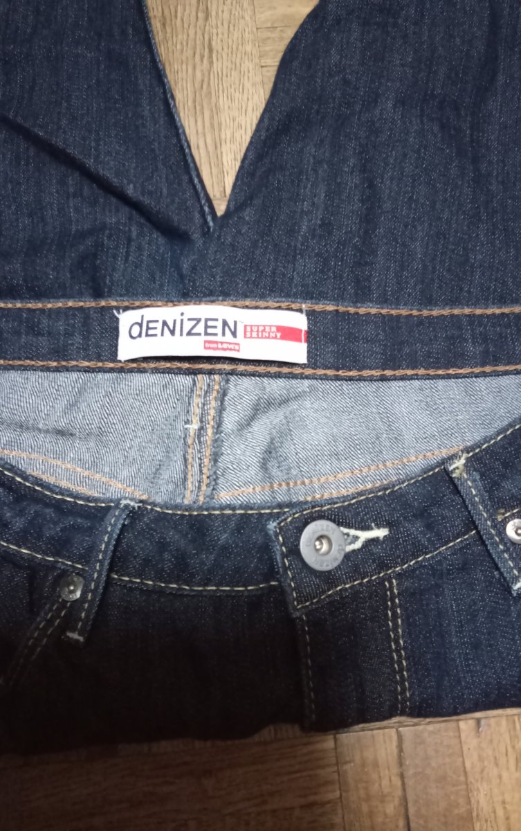 Illustration de Jeans levis taille 42/44