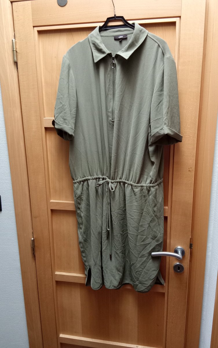 Illustration de Robe EUR 46 jbc