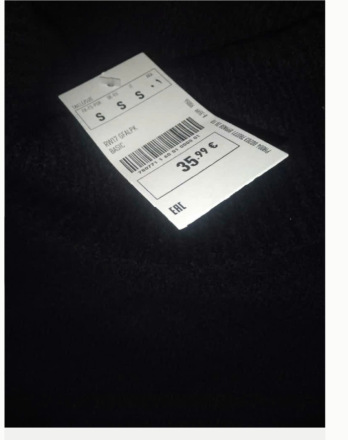 Illustration de Robe noir small zara