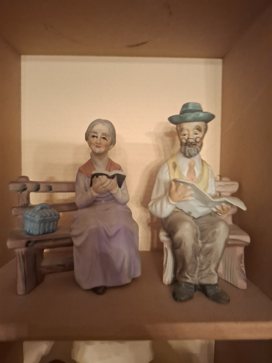 Illustration de Bibelot statue 