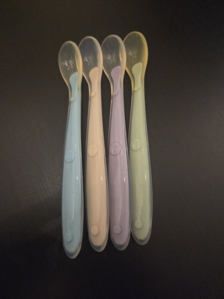 Illustration de Lots de couverts pour bébé 