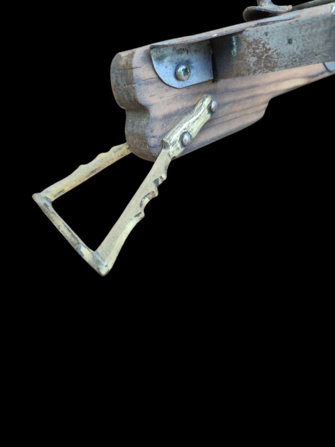 Illustration de Arbalète en bois décoration 