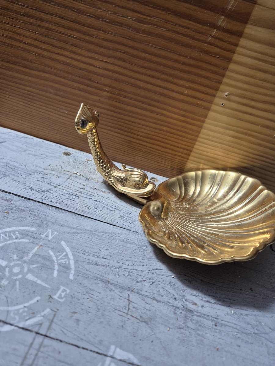 Illustration de Porte savon ancien.