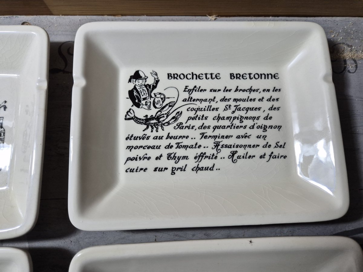 Illustration de Lot de 4 assiettes à brochettes