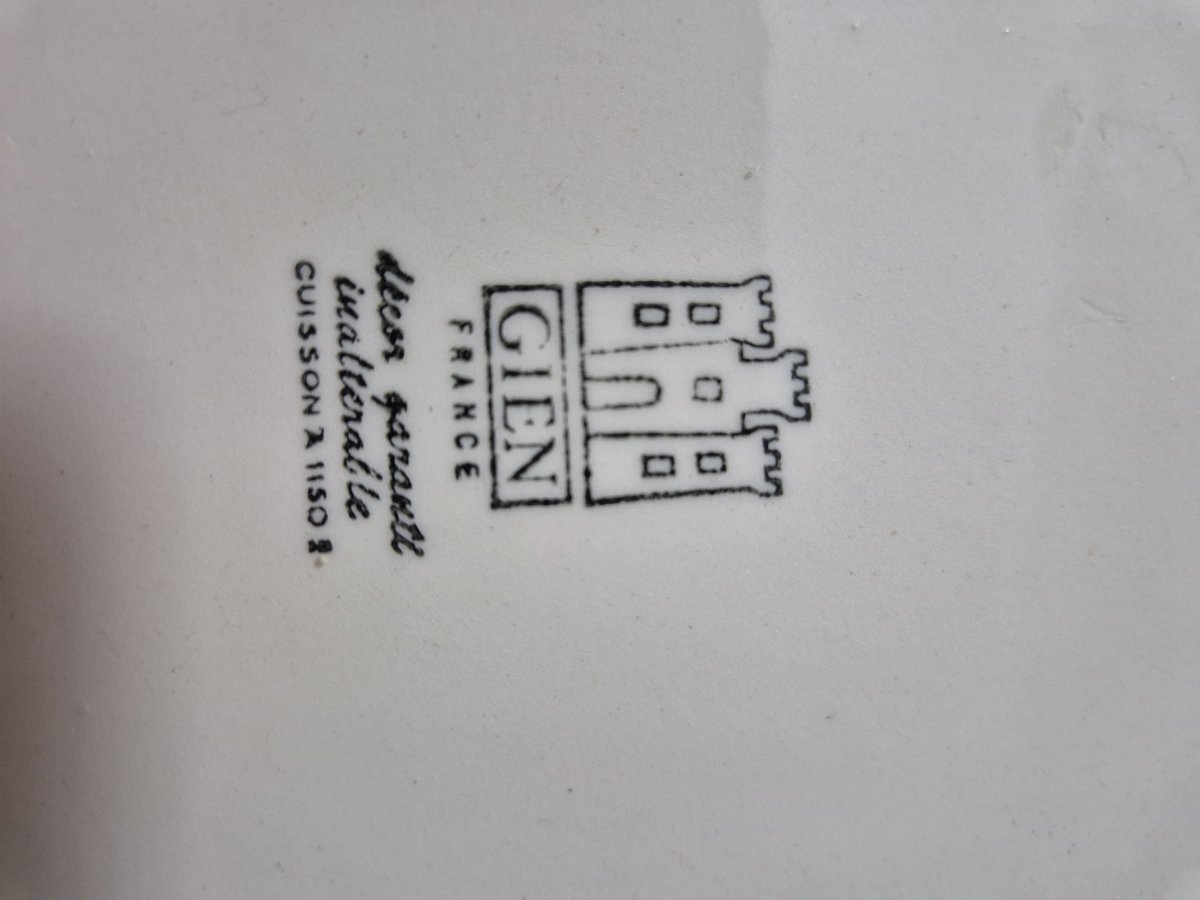 Illustration de Lot de 4 assiettes à brochettes