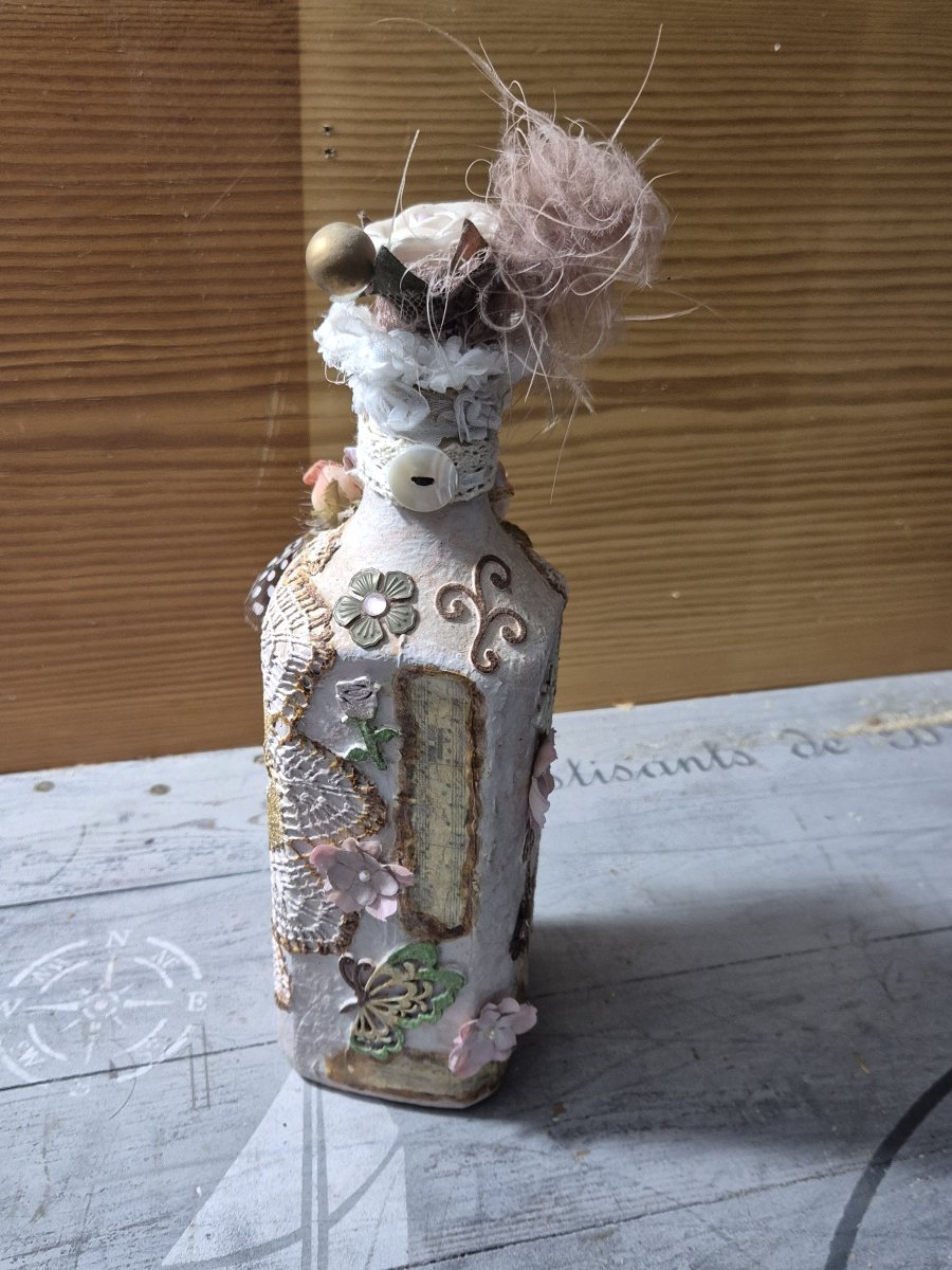 Illustration de Bouteille shabby déco