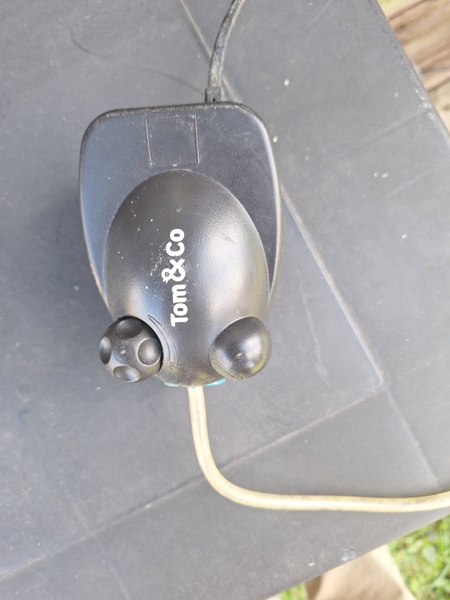 Illustration de Pompe chauffage aquarium et pompe a air 