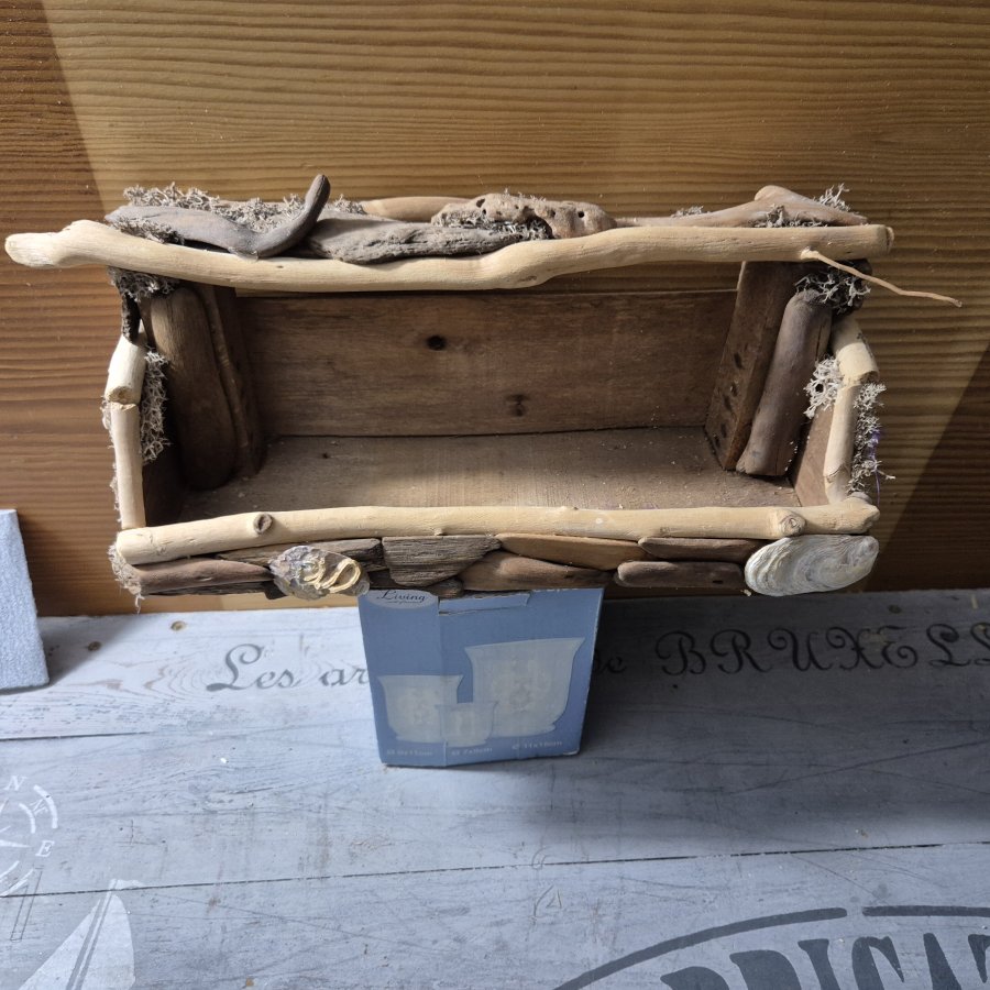 Illustration de Mangeoir a oiseaux.