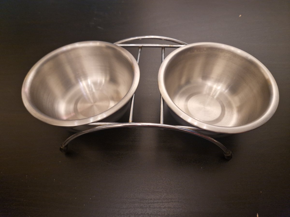 Illustration de Gamelles pour animaux