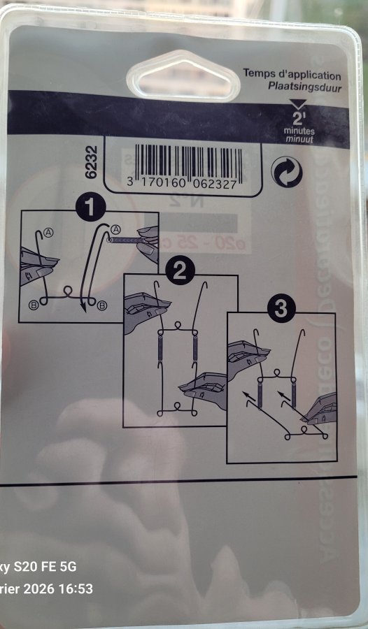 Illustration de Fixe assiette neuf