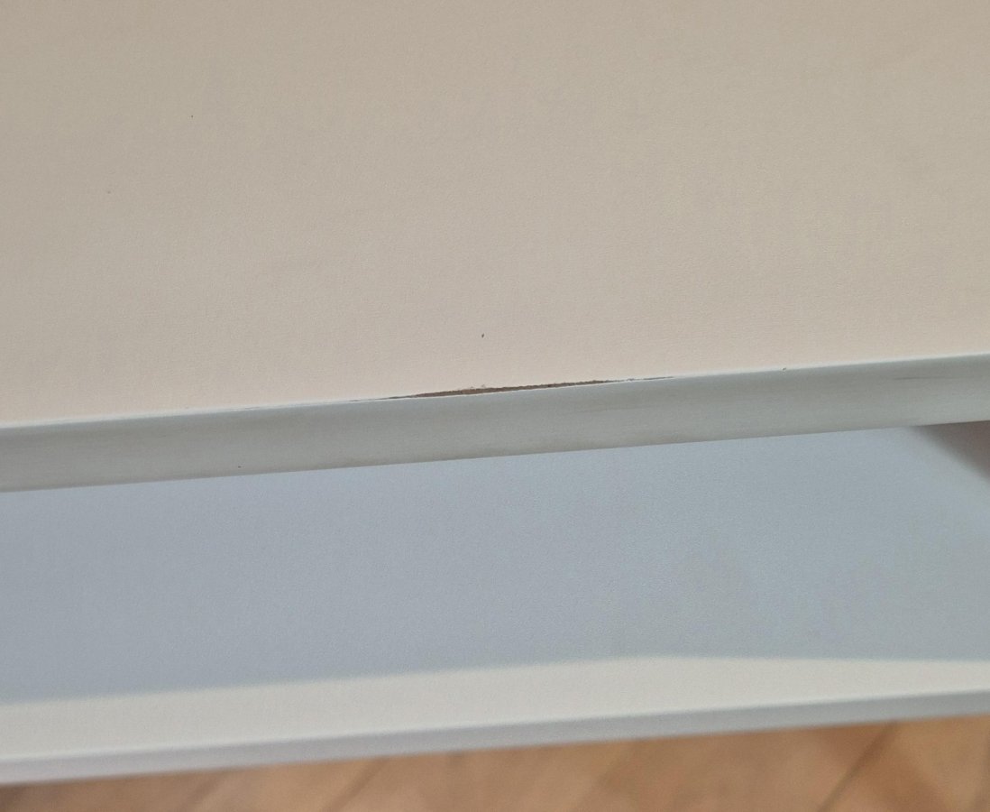 Illustration de Joli bureau enfant-ado