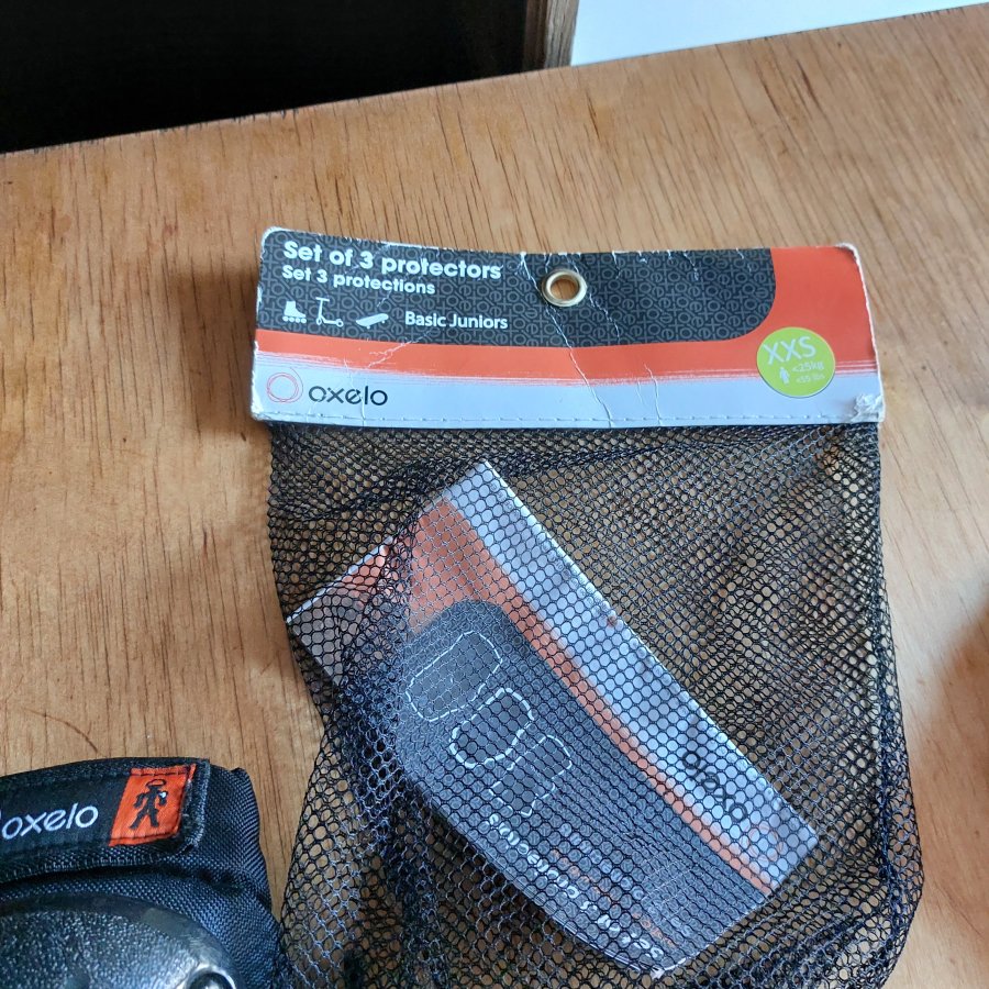 Illustration de Protections skate