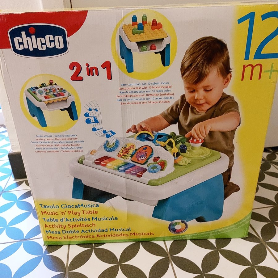 Image Table de jeu enfant