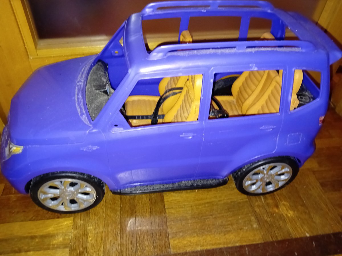 Illustration de Voiture 4*4 barbie