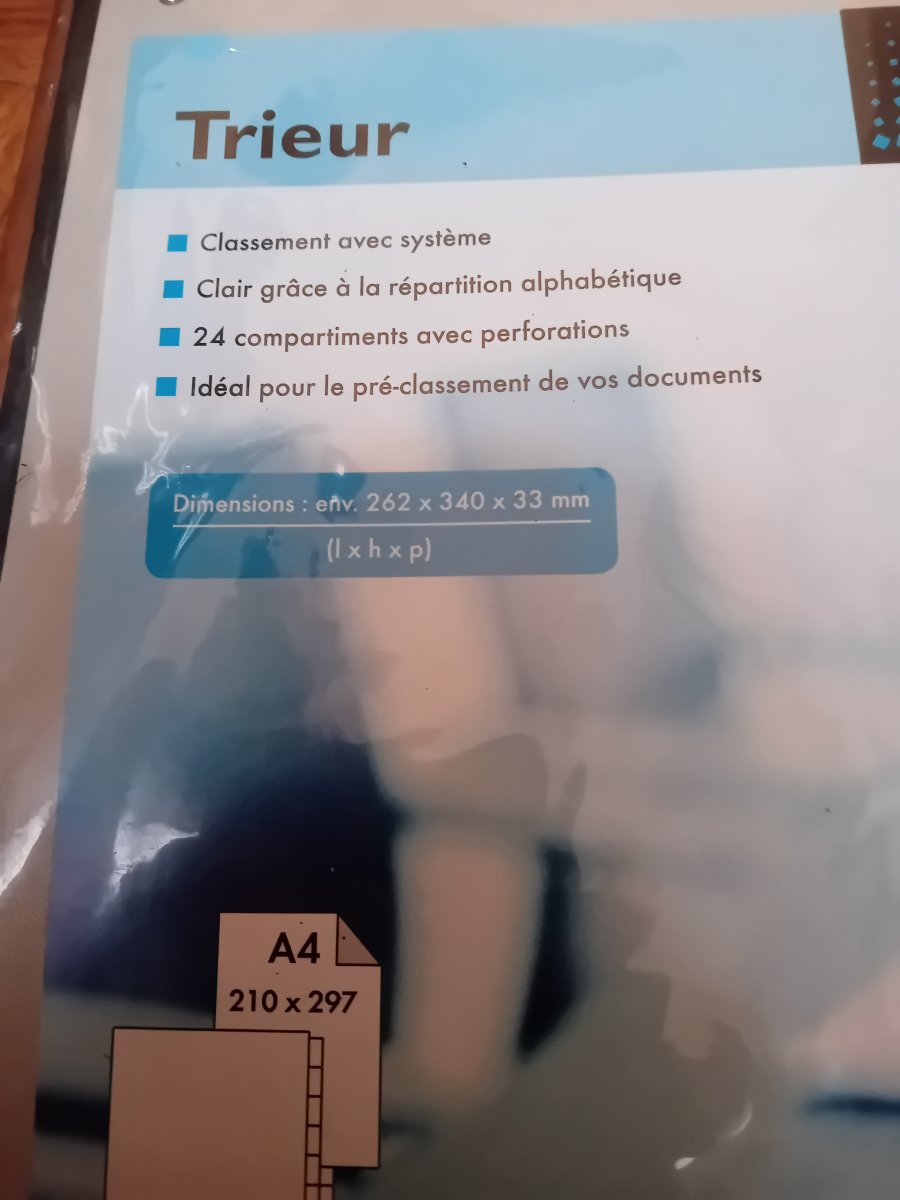 Illustration de Trieur classement de documents
