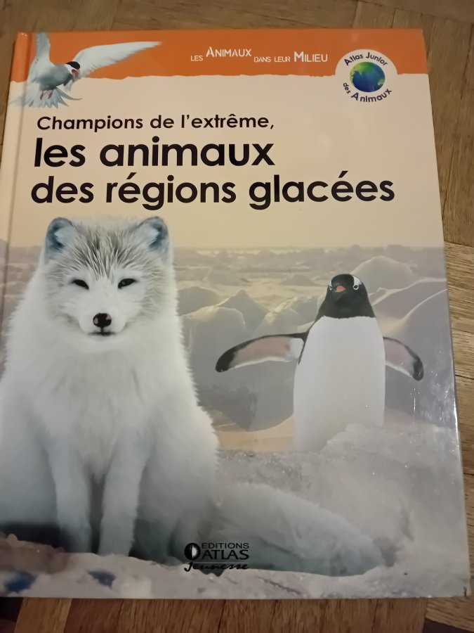 Illustration de Livre les animaux des régions glacées