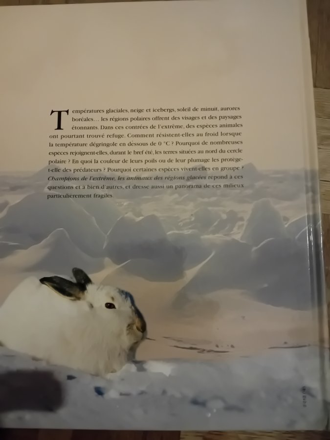 Illustration de Livre les animaux des régions glacées