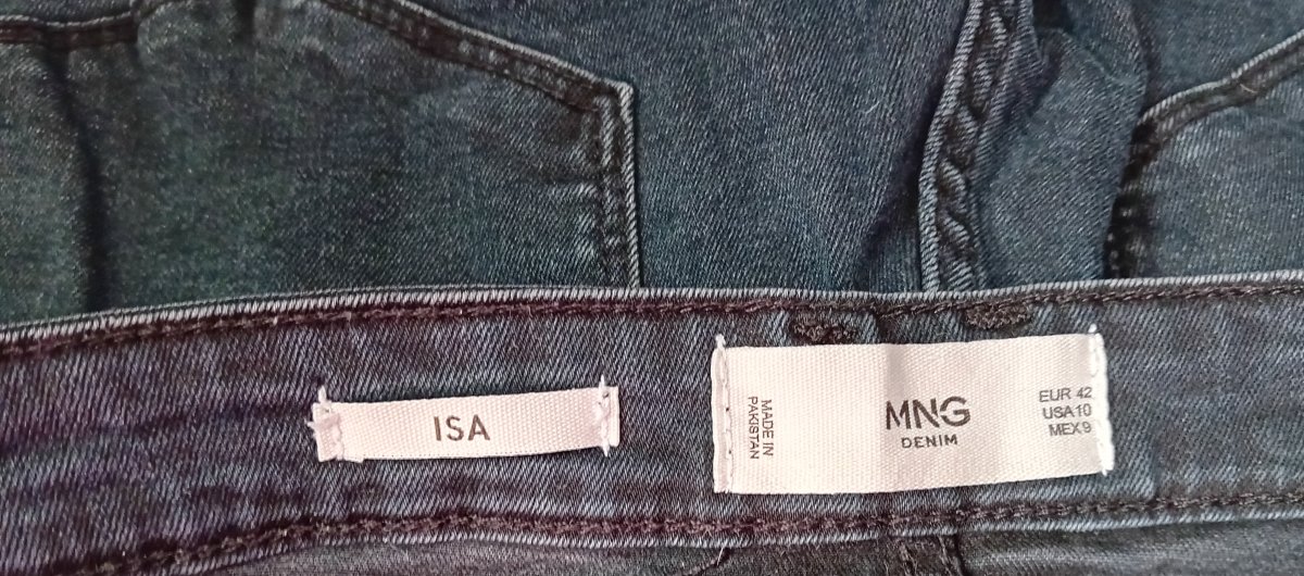 Illustration de Plusieurs jeans