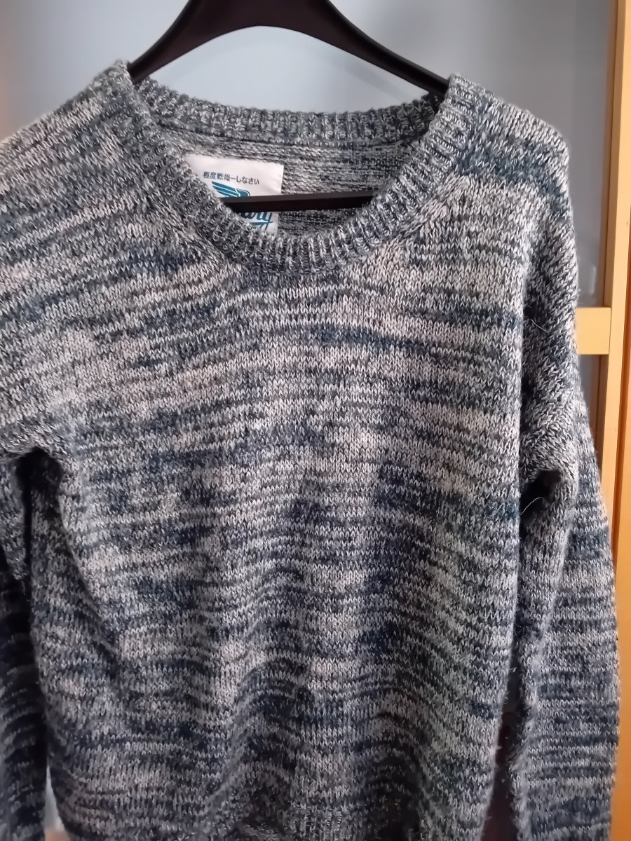 Illustration de Pull femme medium