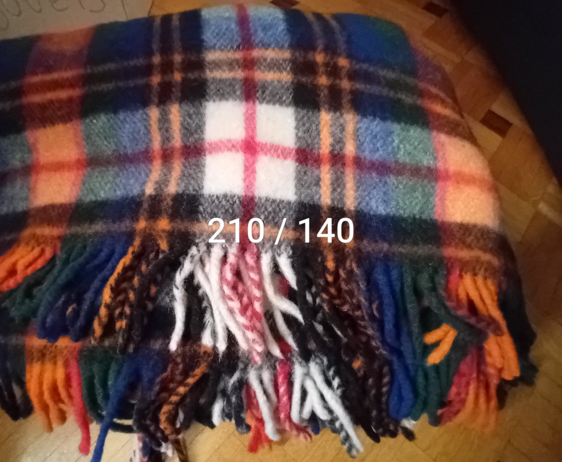 Illustration de Plaid en laine vintage neuf