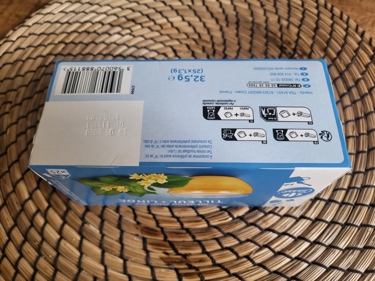 Illustration de Infusions tilleul en sachets - Carrefour classique