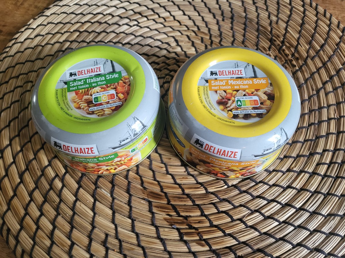 Illustration de 2 salades Delhaize neuves