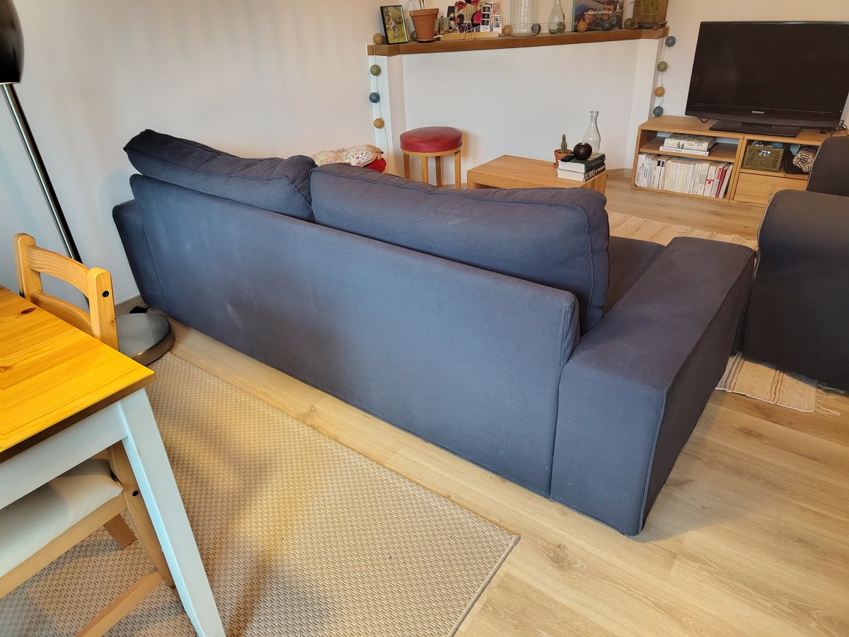 Illustration de Canapé et Fauteuil bleus 