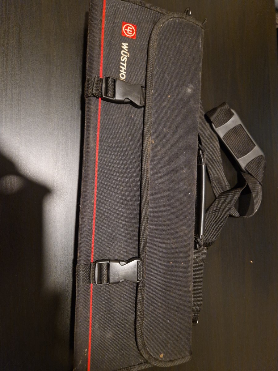 Illustration de Sacoche de transport pour couteau