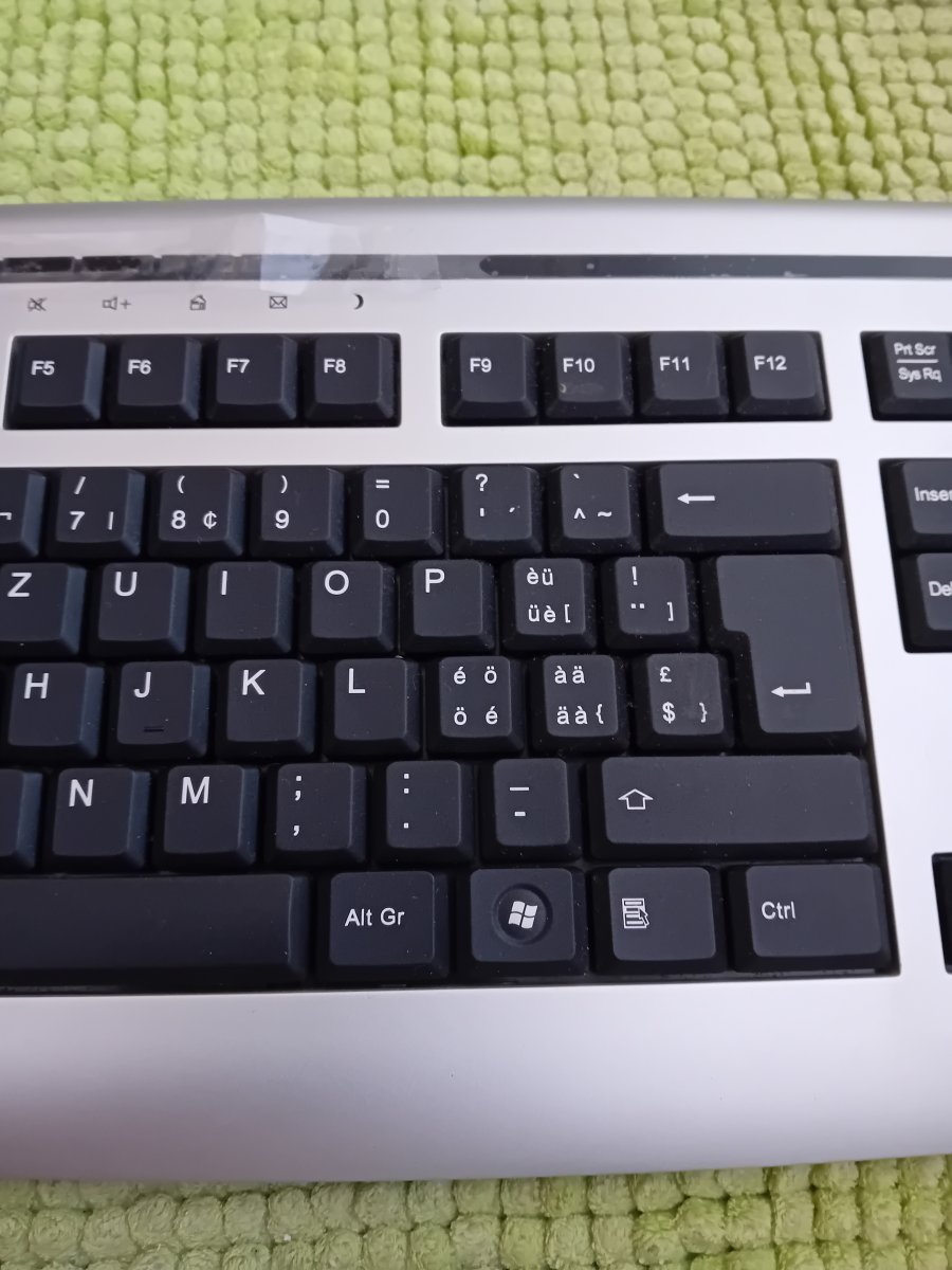 Illustration de Clavier ordinateur fujitsu Siemens 