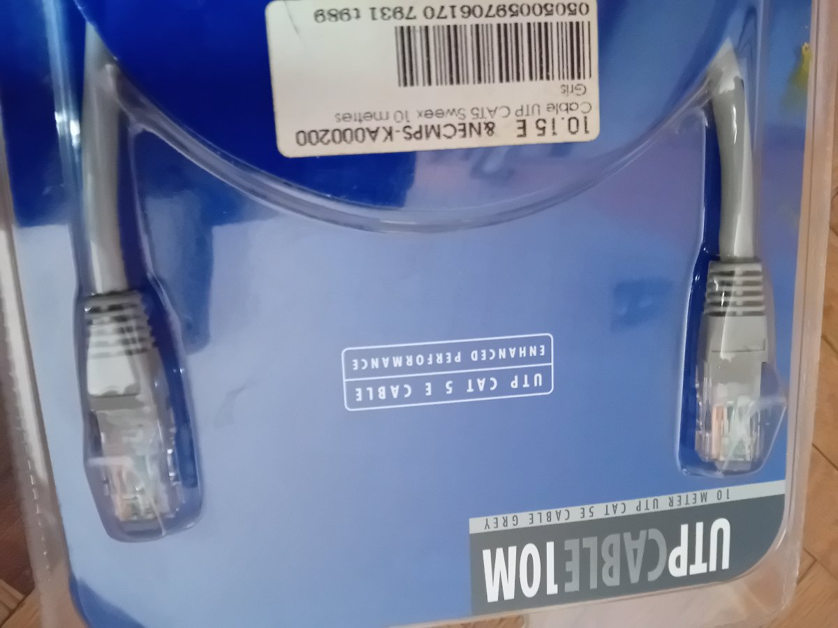 Illustration de Utp cable 10 m 