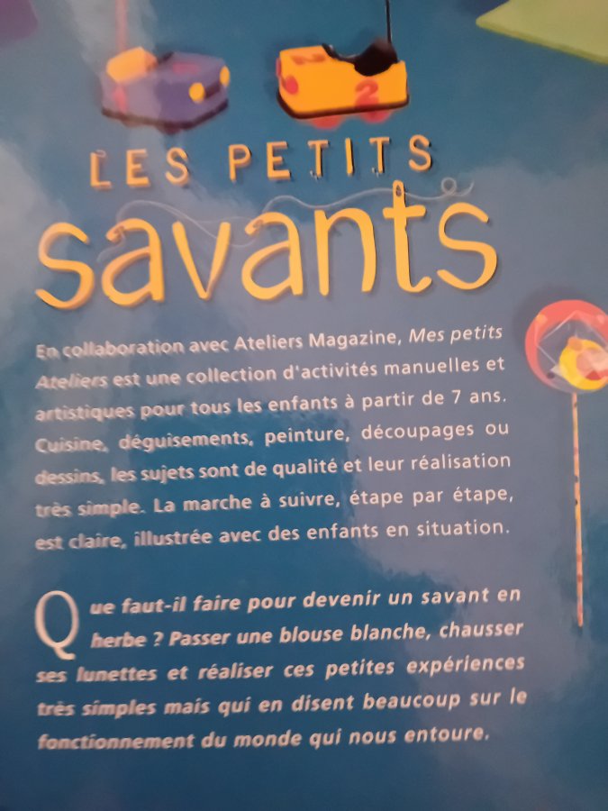 Illustration de Livre les petits savants