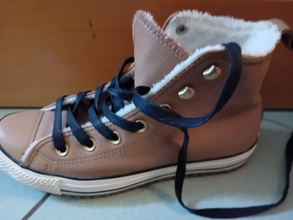Illustration de Basket converse chuck taylor 38 