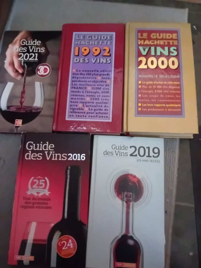 Illustration de guide vins 