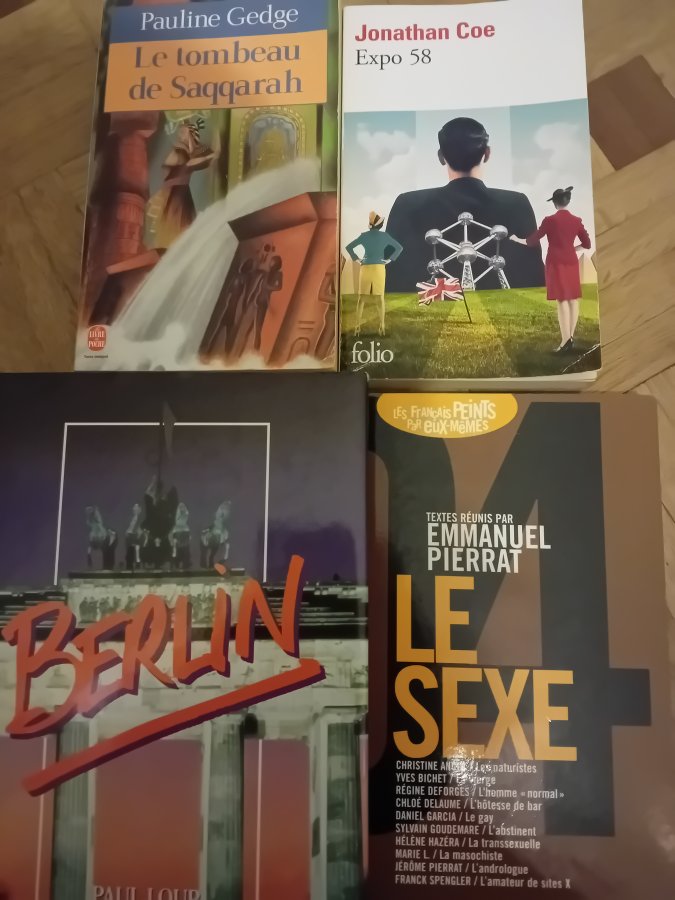 Illustration de Livres divers