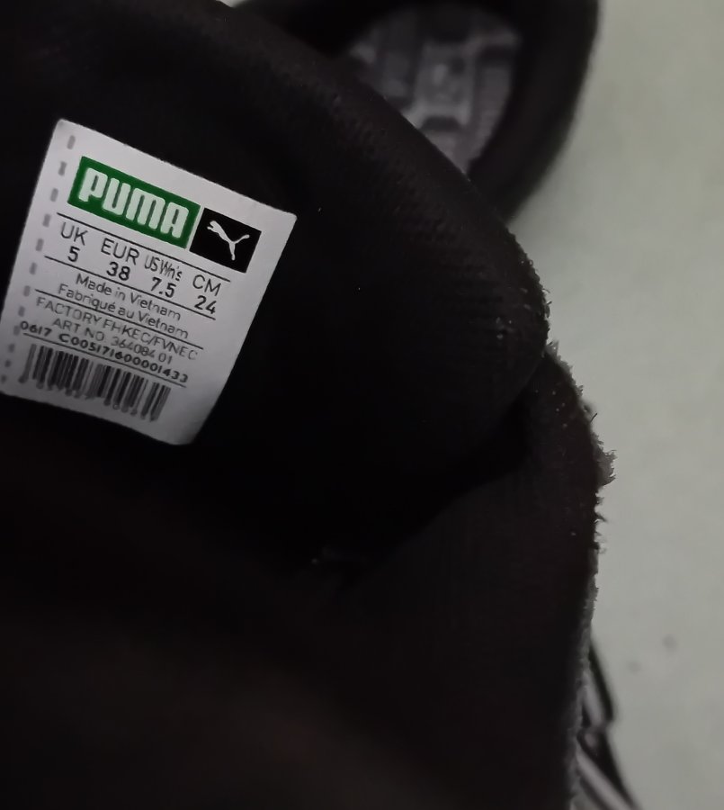 Illustration de Basket femme puma pointure 38 