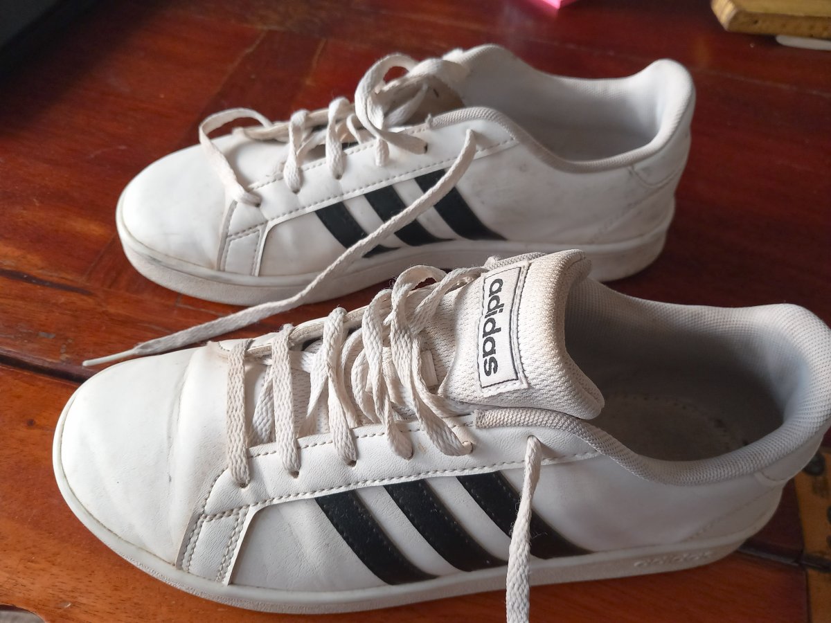 Image baskets Adidas 37 1/2