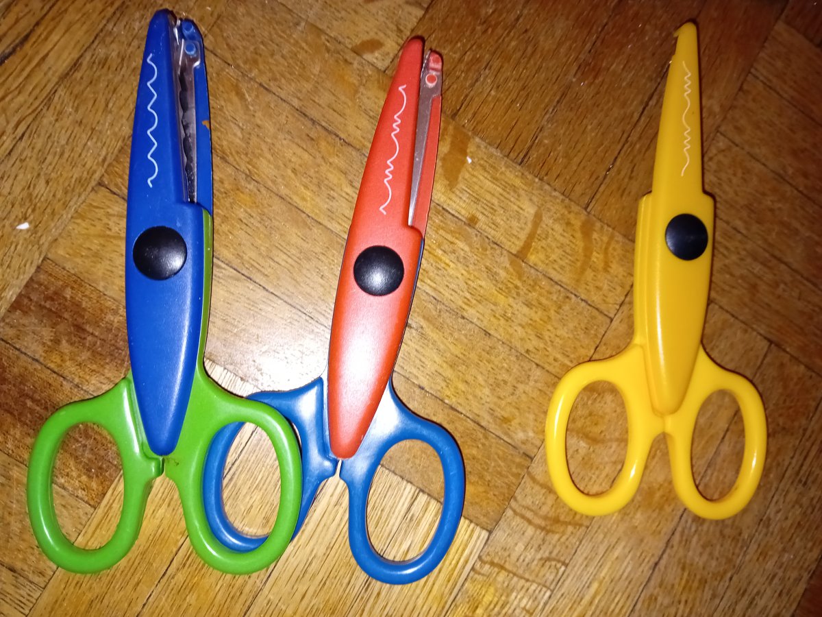 Illustration de Ciseaux à papier enfant