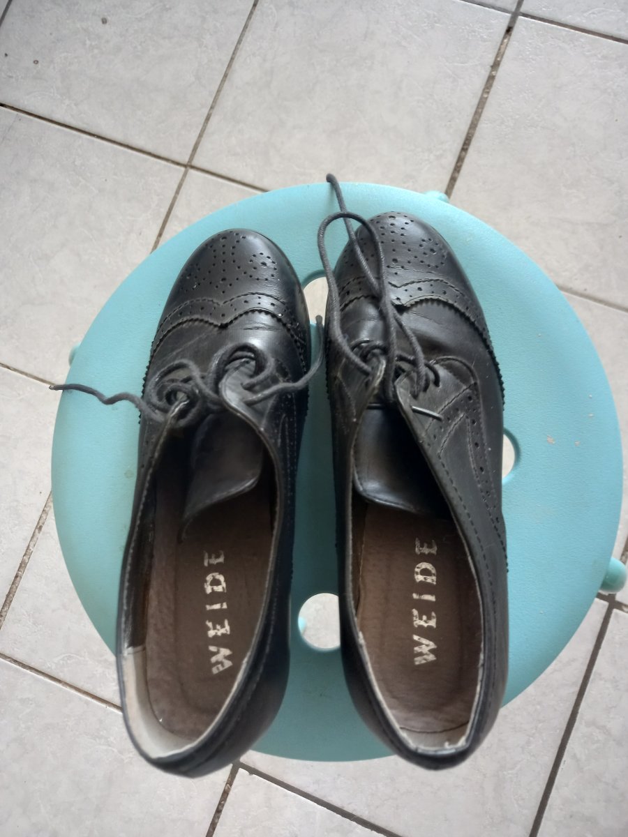 Illustration de Chaussures moliéres 39