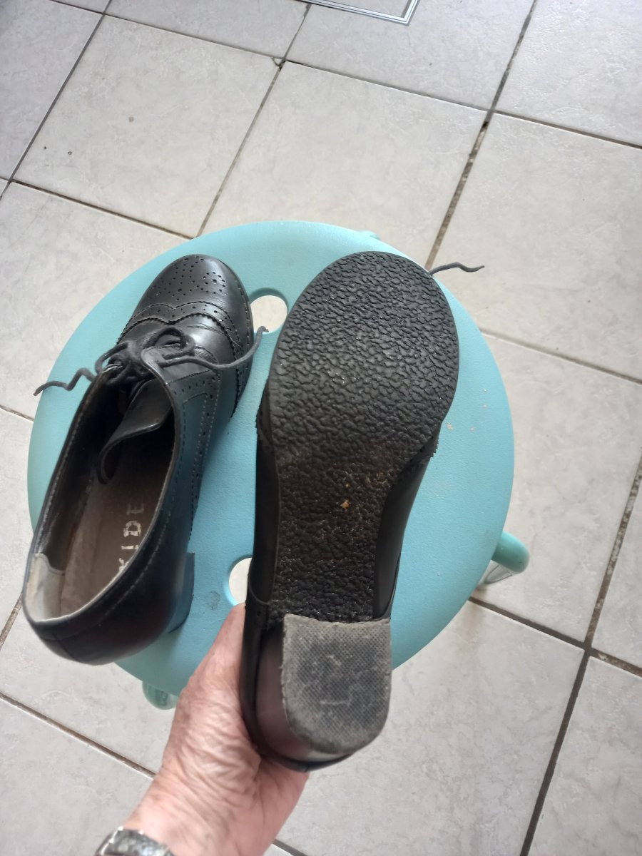 Illustration de Chaussures moliéres 39