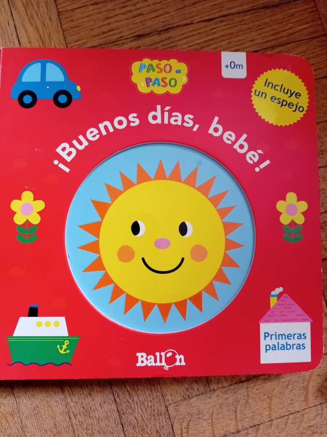 Illustration de Livre bébé cartonné