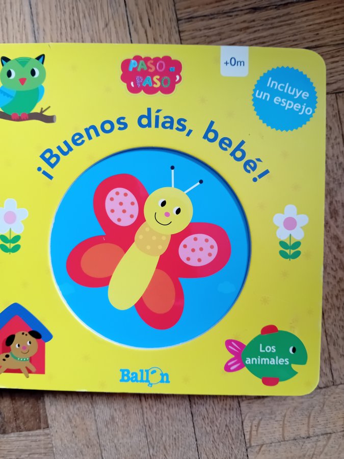 Illustration de Livre bébé cartonné