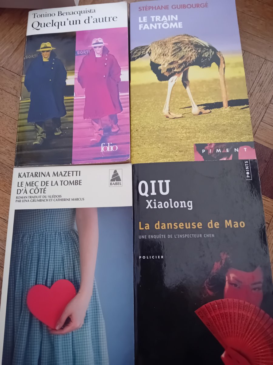 Illustration de Lot livres divers 1