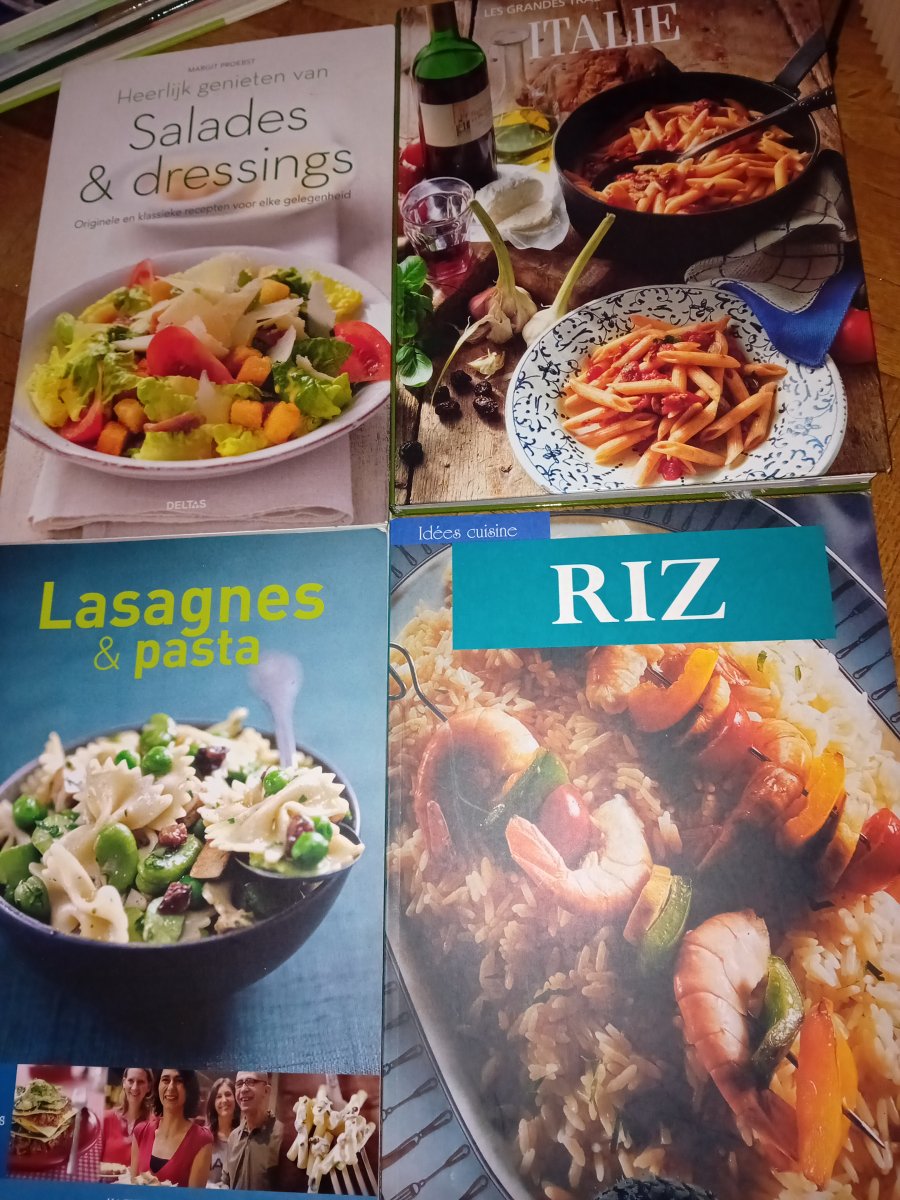 Illustration de Livre cuisine 3