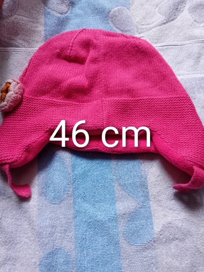 Illustration de Bonnet bébé 46 cm