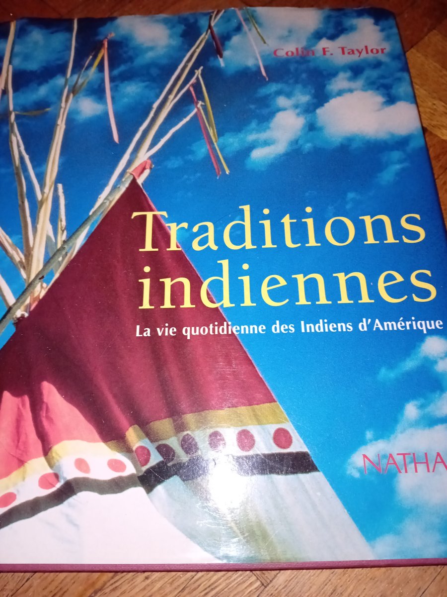 Illustration de Livre traditions indiennes