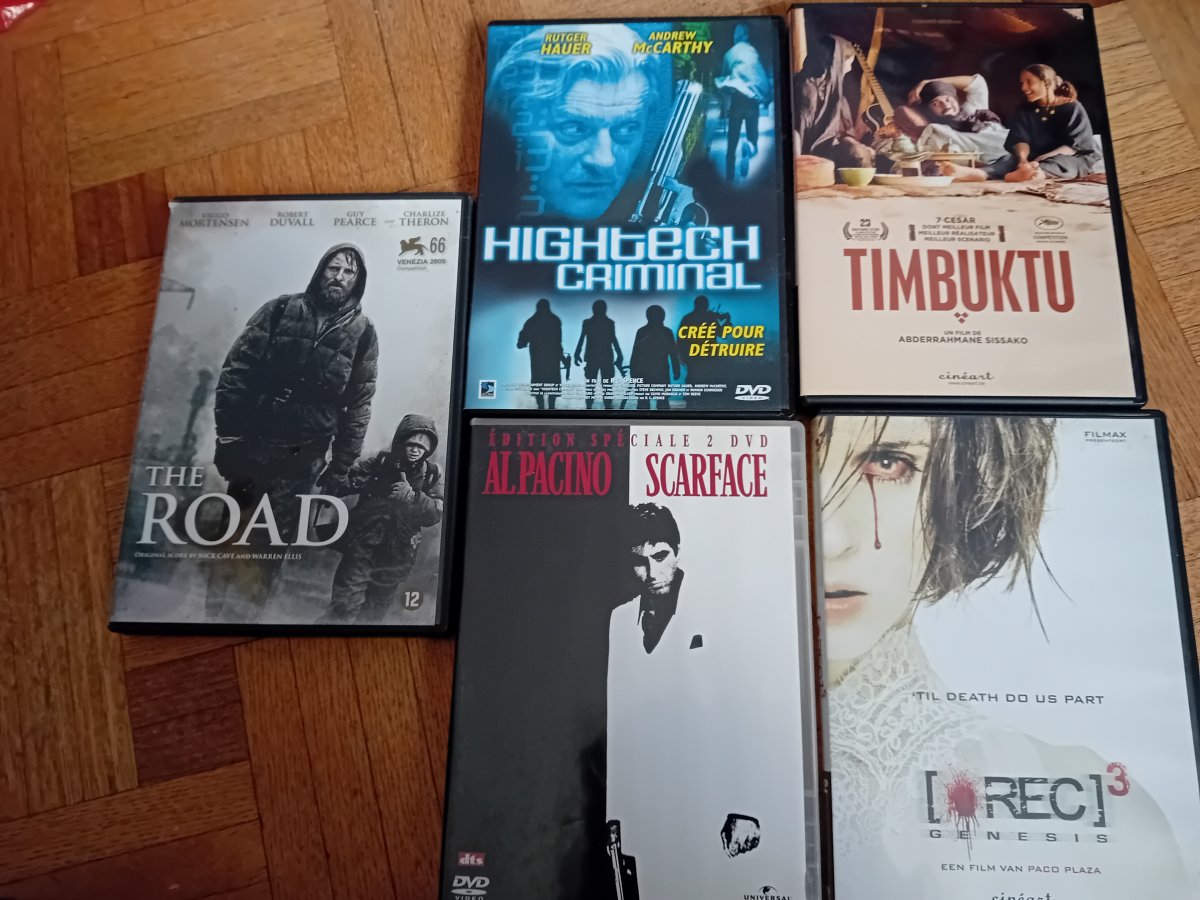 Illustration de Lot dvd