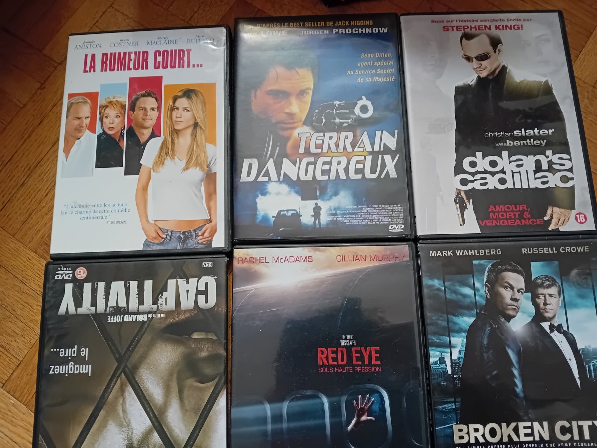 Illustration de Lot dvd 2