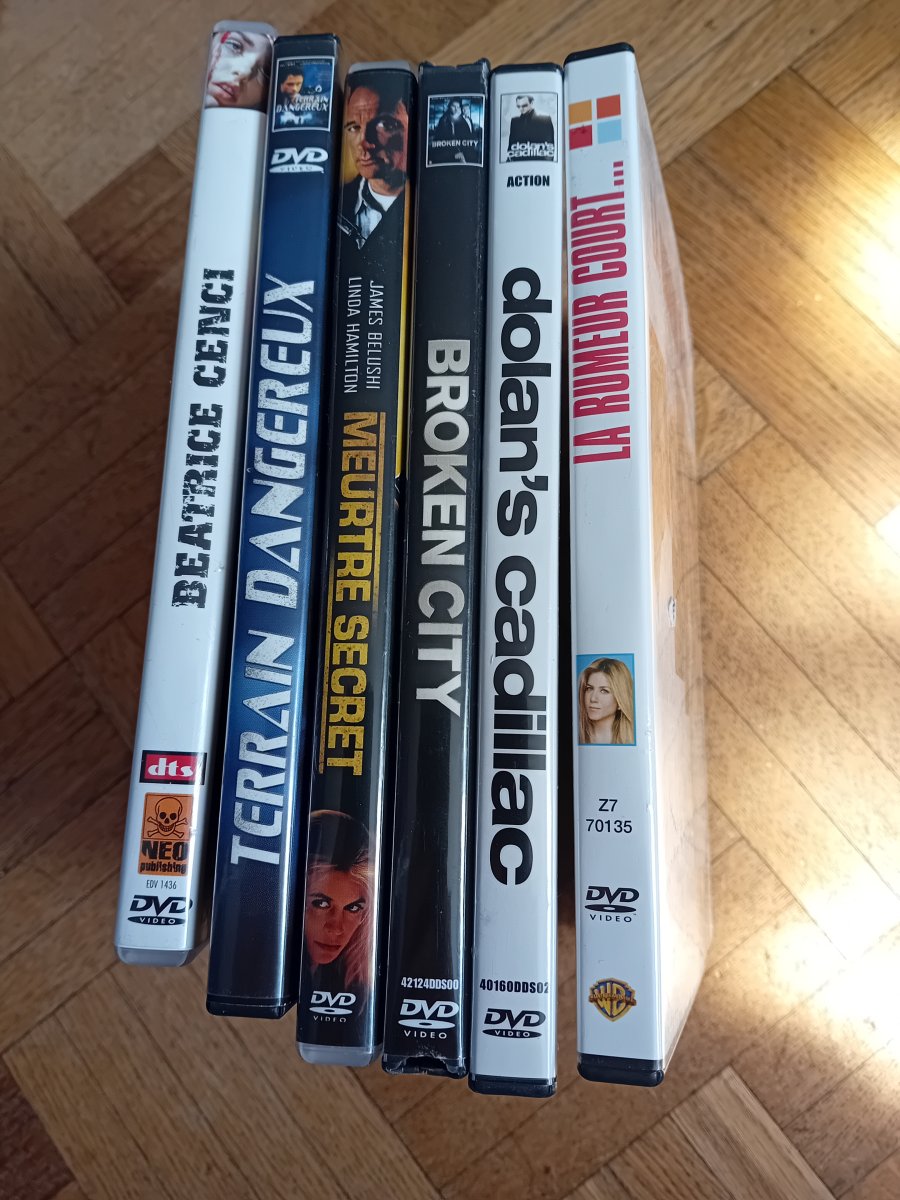 Illustration de Lot dvd 3