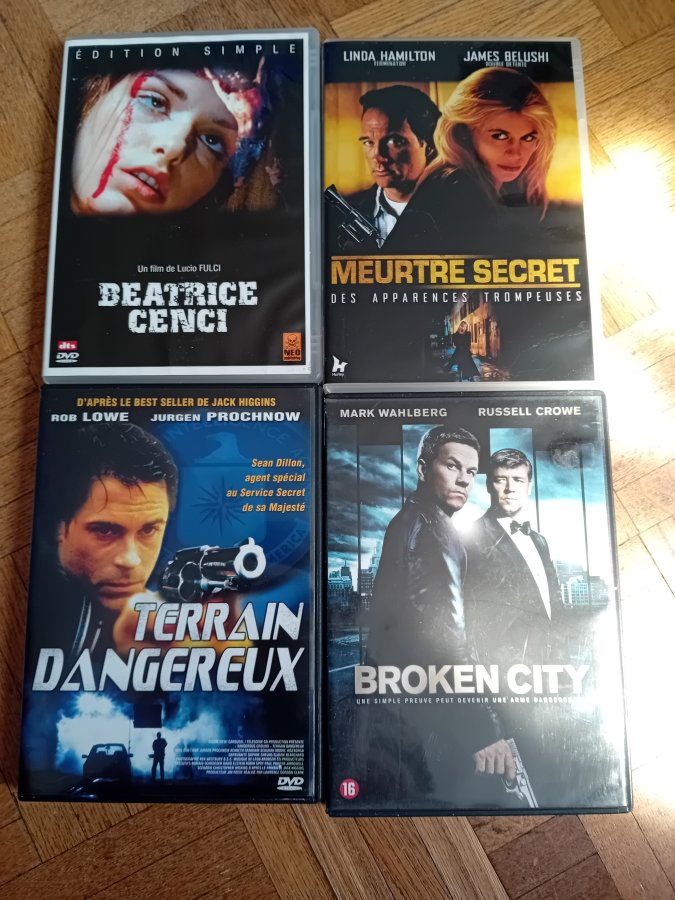 Illustration de Lot dvd 3